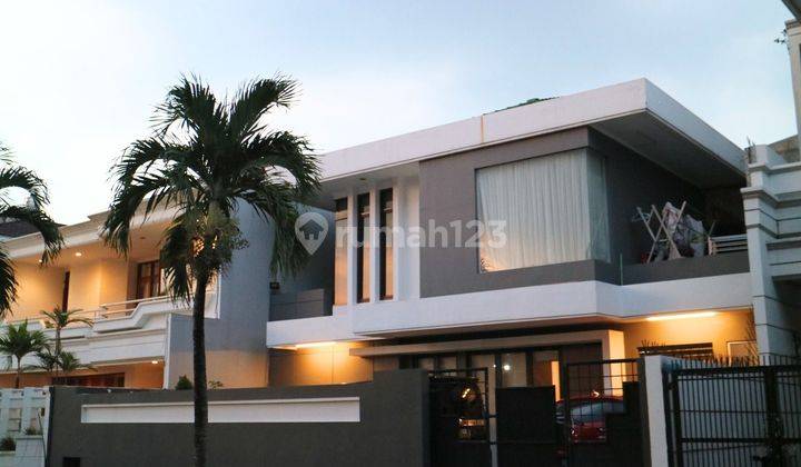 Rumah Full Furnished di Intercon Kebun Jeruk 2