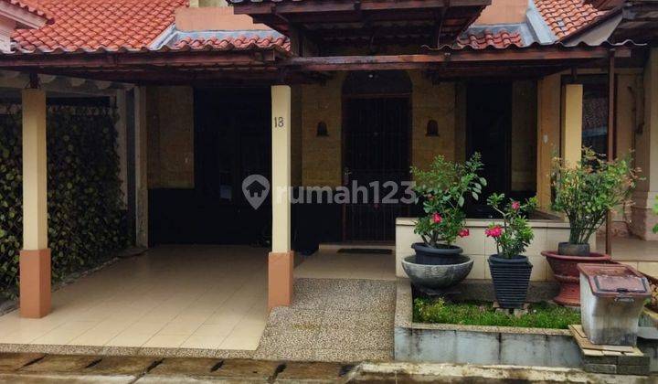 Dijual Rumah Siap Huni 2 1 2 Lantai di Perumahan Ubud Karawaci 1