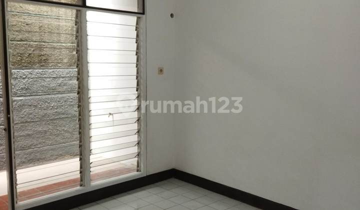 Rumah Puri Indah Buat Keluarga Muda Sewa