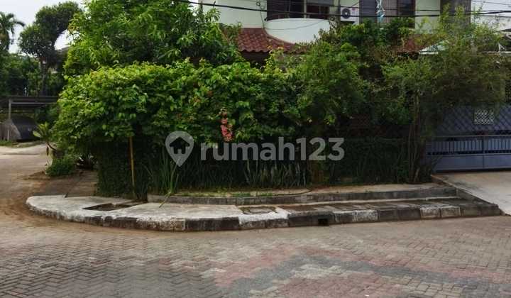 Villa Meruya Garden House, West Jakarta