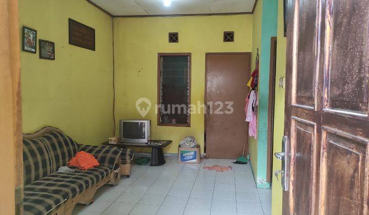 Rumah Strategis Jl.sariwangi Dekat Perumahan Setra Duta 1