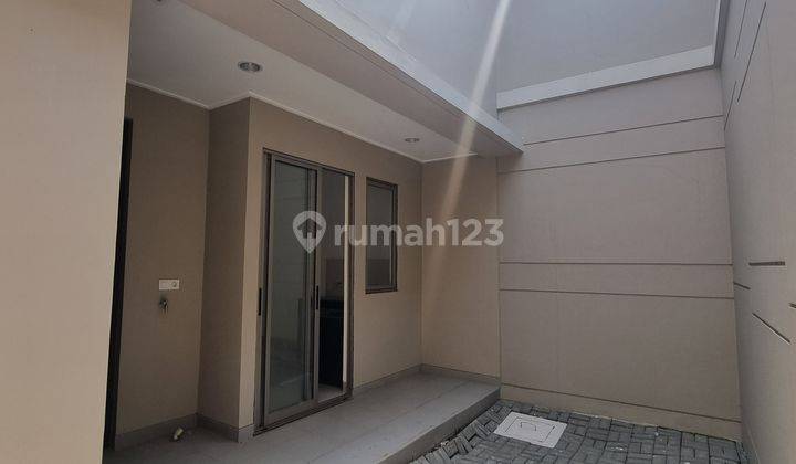 Rumah 2 Lantai, Baru di Miami Pantai Indah Kapuk 2, Jakarta Utara 1