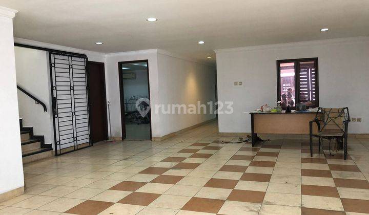 Dijual Rumah Permata Buana, Full Furnished, Mewah, Siap Huni 2