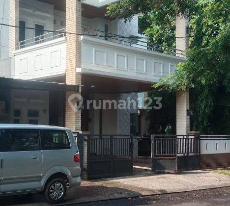 Rumah cantik posisi boulevard di Perumahan cibubur country  1