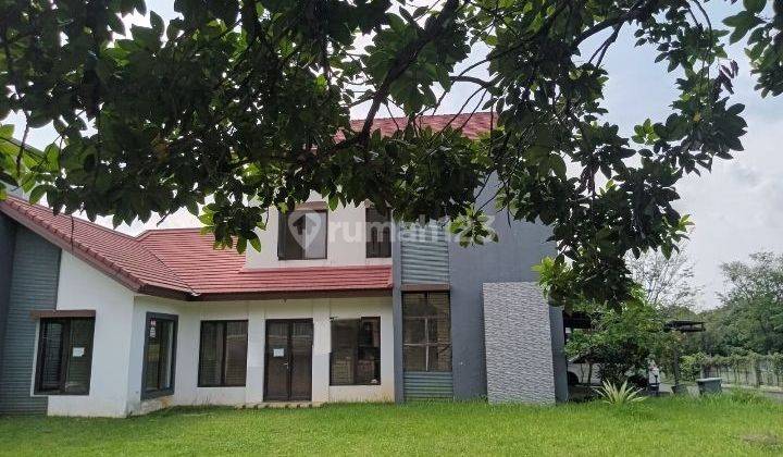 Rumah hoek di Perumahan legenda wisata Cibubur  2