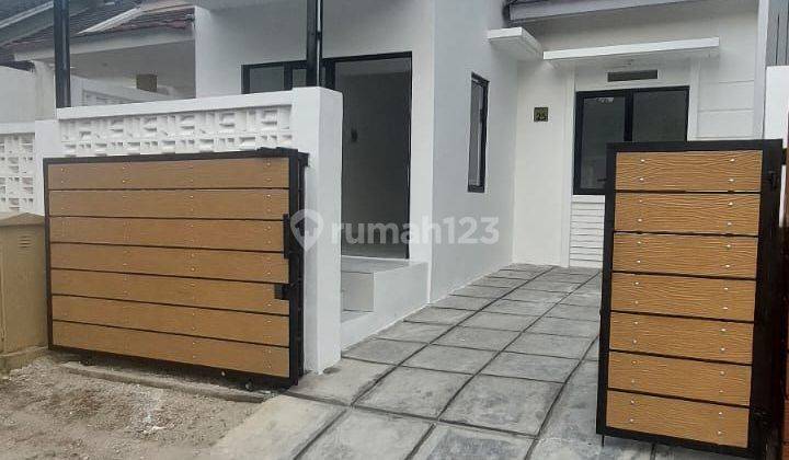 Rumah cantik di perumahan Metland Transyogi  2