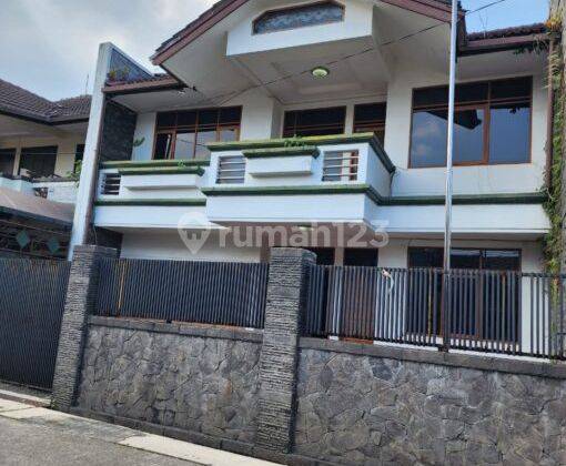 Rumah di Batu Indah Bandung Bisa Untuk Mess Karyawan 1