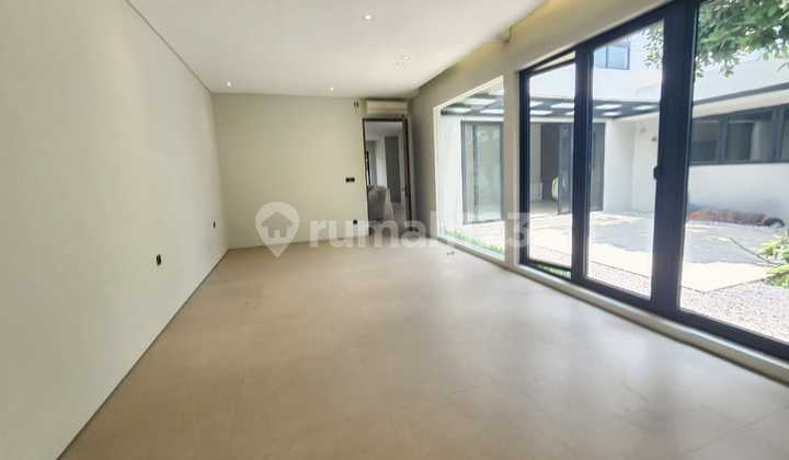 For Sale Luxurious Minimalist House in Kota Baru Parahyangan 2