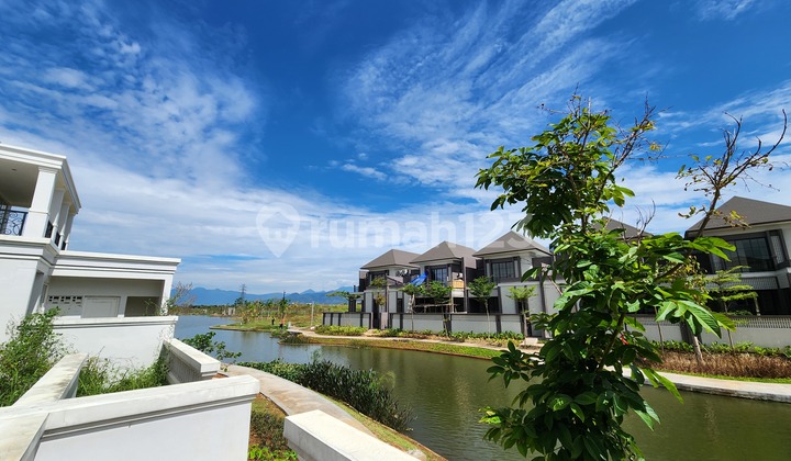 Rumah Mewah View Danau Podomoro Park Bandung 2
