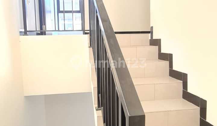 Dijual Rumah Baru Exclusive di Taman Kopo Indah 5 Sherwood 2