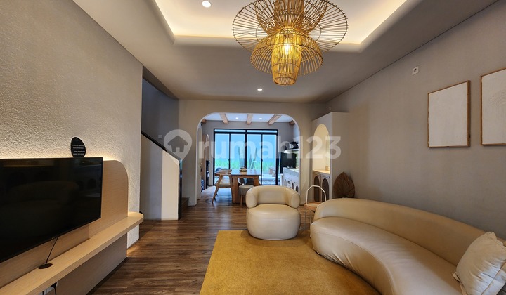 Rumah Full Furnished di Kota Baru Parahyangan Bandung