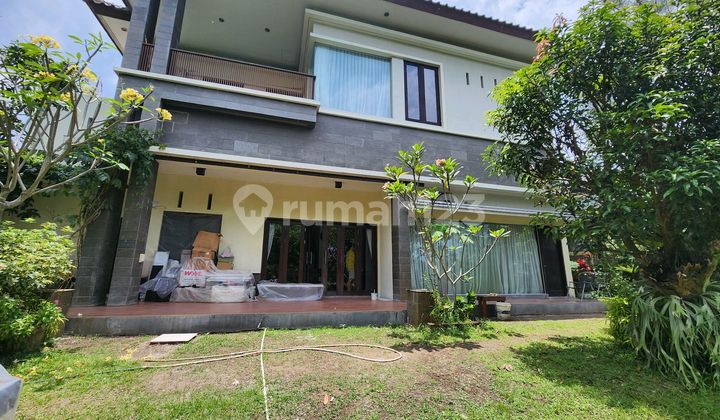 Lake View House in Kota Baru Parahyangan Padalarang Bandung