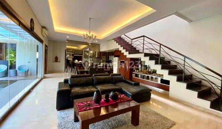 Dijual Rumah Lux di Cluster Exclusif Singgasana Pradana 1