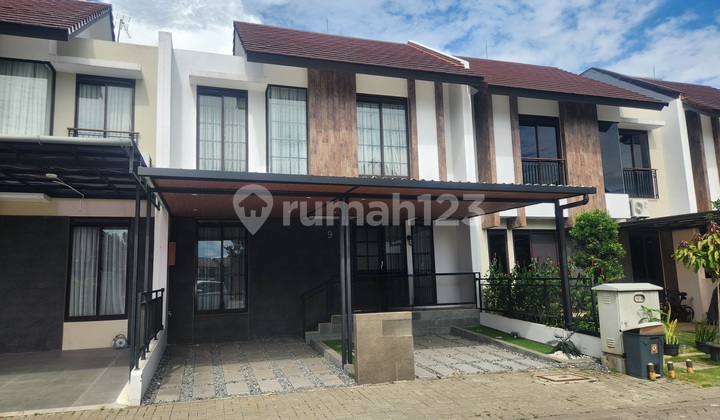 Rumah Minimalis Modern Kolam Renang Di Kota Baru Parahyangan