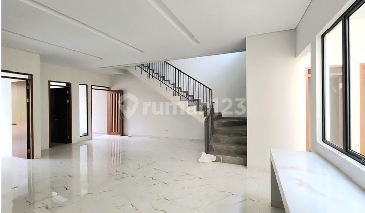 New House Ready to Live in at Batununggal Indah Bandung 2