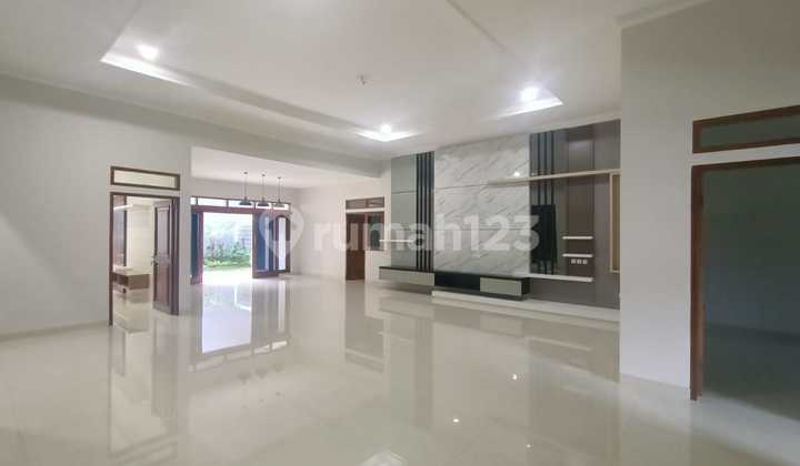 Luxury House in Batununggal Indah, Bandung City