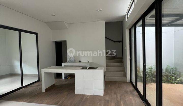 Dijual Rumah Minimalis Siap Huni di Cluster Flora Summarecon 1