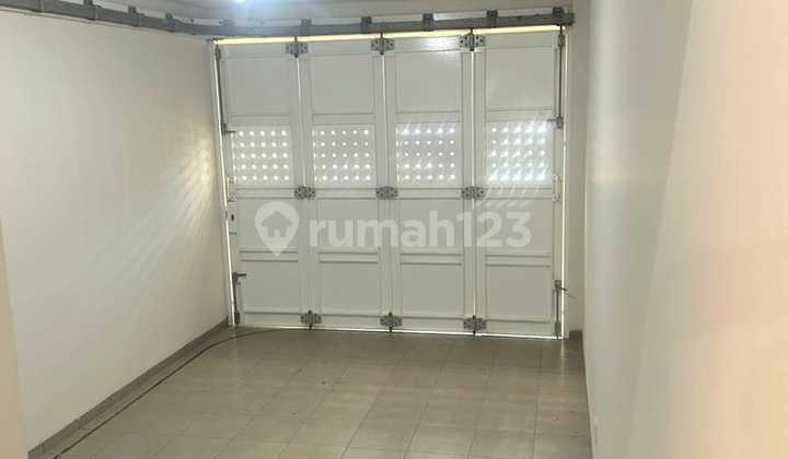 Disewakan Rumah Cantik Siap Huni di Kota Baru Parahyangan 2
