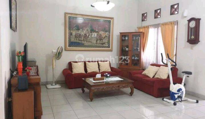 Dijual Rumah Bagus Shm Semi Furnished 280 M² Di Taman Galaxy Bekasi 2