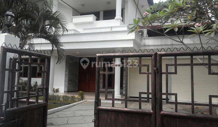 garasi/carport rumah exlusive di executive paradise