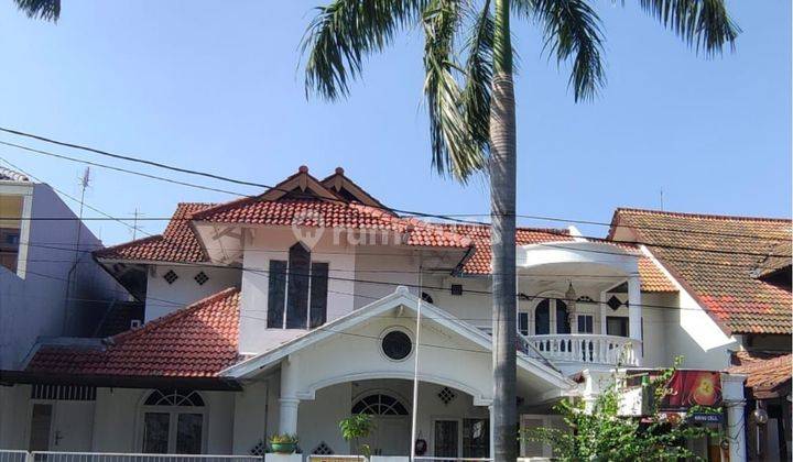 Rumah cantik SHM 2 Lantai di Kemang Pratama  1