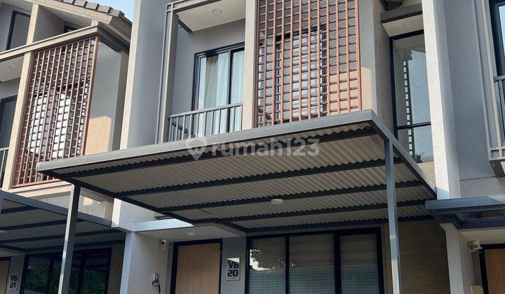 Dijual Rumah Baru 2 Lantai Fully furnished di Legenda Wisata 1