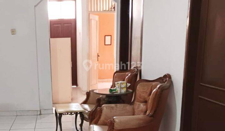 Disewakan Rumah Furnished 2 Lnt Bagus Di Taman Harapan Baru  2