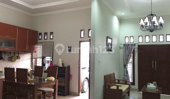 Rumah Siap Huni 2 Lt. 100/135M² di Cluster Al Ikhlas Jatiwaringin 2