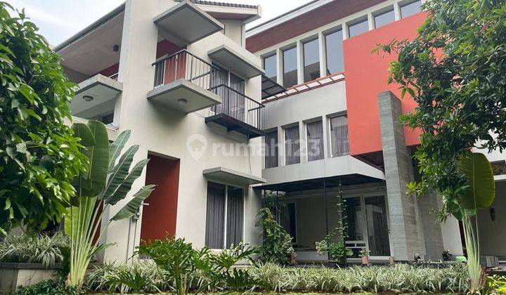 Dijual rumah asri di Kemang Pratama Regency Bekasi 1