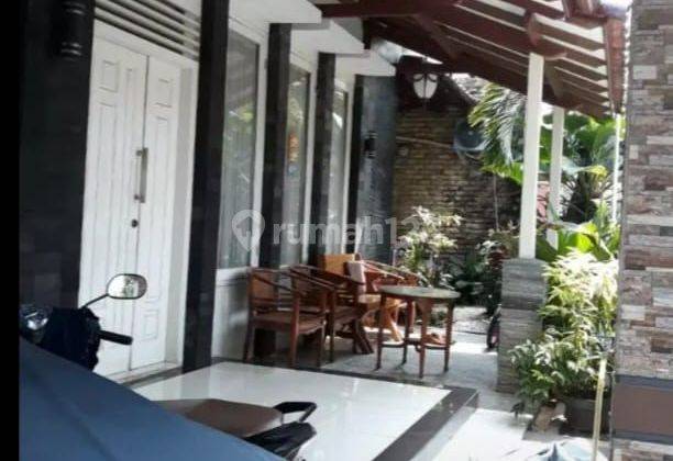 Dijual rumah 3 lantai di Duren Sawit Jakarta Timur 1