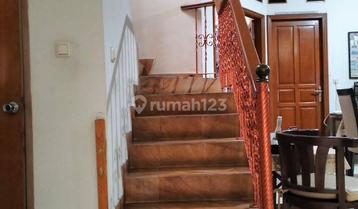 Dijual rumah bagus 2 lantai di Kembangan Jakarta Barat 2