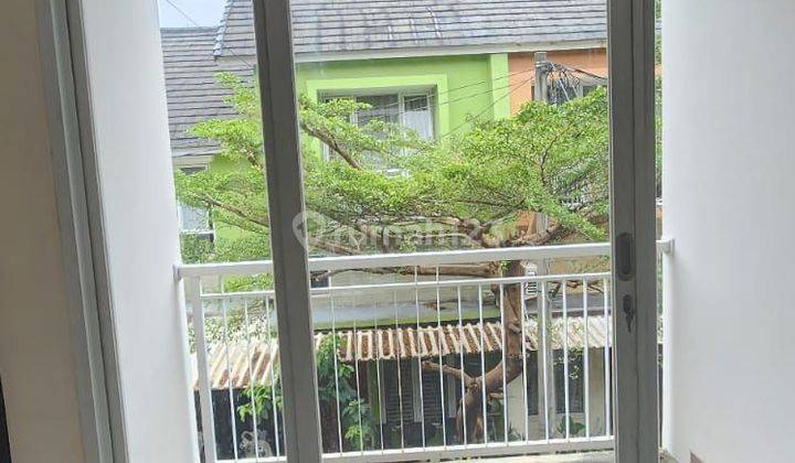 Dijual rumah 3 lantai siap huni di TownHouse Puri Flamboyan Jatimekar Bekasi 2