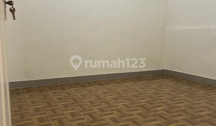 Ready-to-Occupy House in Kalisari, Pasar Rebo, East Jakarta Ready-to-Occupy House in Kalisari, Pasar Rebo, East Jakarta