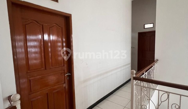 For Rent: 2-Story House in Pondok Kelapa, Duren Sawit, East Jakarta 2
