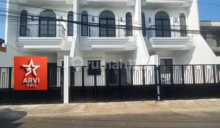 Rumah Mewah Di Cipinang Cempedak Jakrta.timur