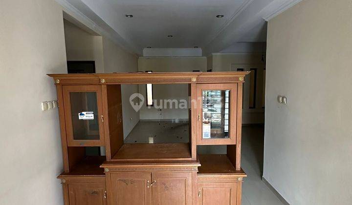 Disewakan Rumah Semi Furnish Pekayon Bekasi 1