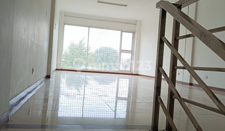 3-Story Shop House on Rqya Inspection Kalimalang Street, Jatimulya, Bekasi 2