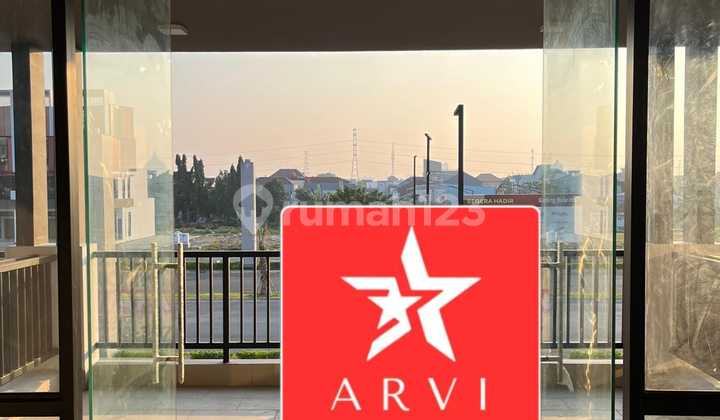 Ruko Baru Siap Huni di Sumarecon Crown Gading Harapan.indah.bekasi