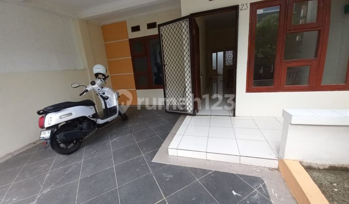 Dijual Rumah Town House The Green Bintara Dalam Perumahan Pondok Cipta Bintara Bekasi Barat 2