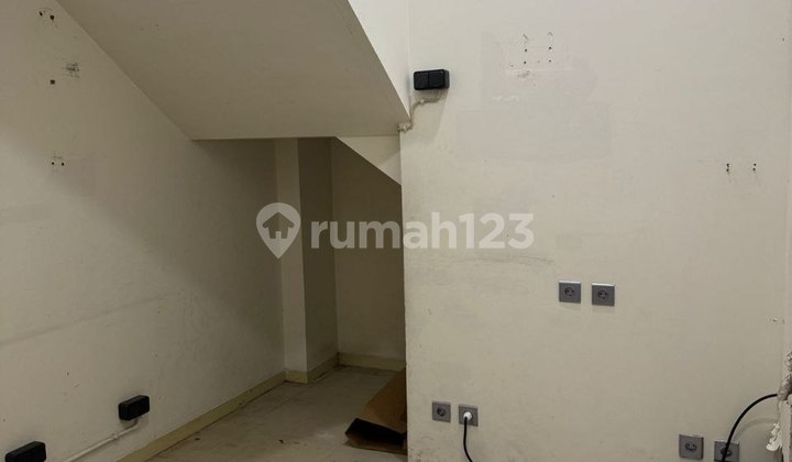 3-Story Shophouse in Jatiwaringin, Pondok Gede, Bekasi 2