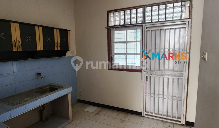 Sewa Rumah Murah Siap Huni Cocok Hunian, Kantor di Area Grogol 2