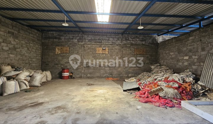 Warehouse for Rent in Kartasura Area, Strategic Location Near Toll Exit, Guaranteed Profit.