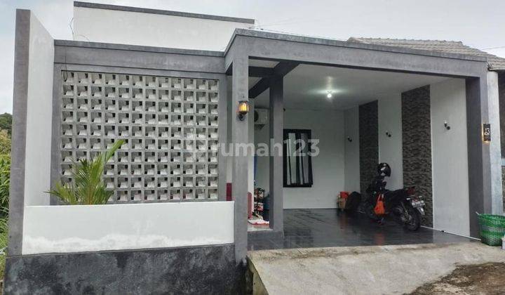 Rumah Cantik Harga Ekonomis Di Gondangrejo, Pasti Nyaman 1