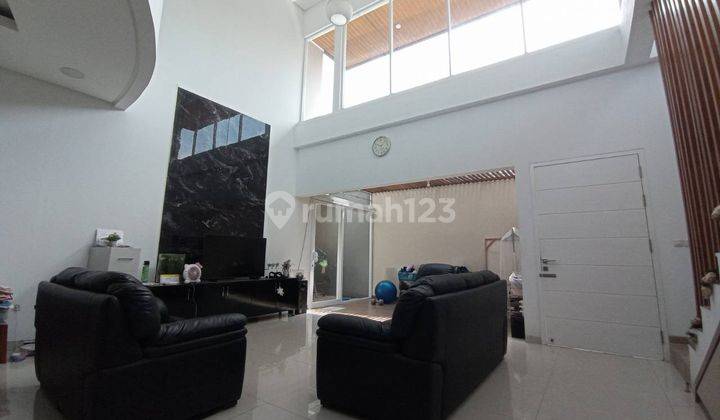 Rumah Modern Dengan Konsep Open Space daerah Serengan, Solo 1