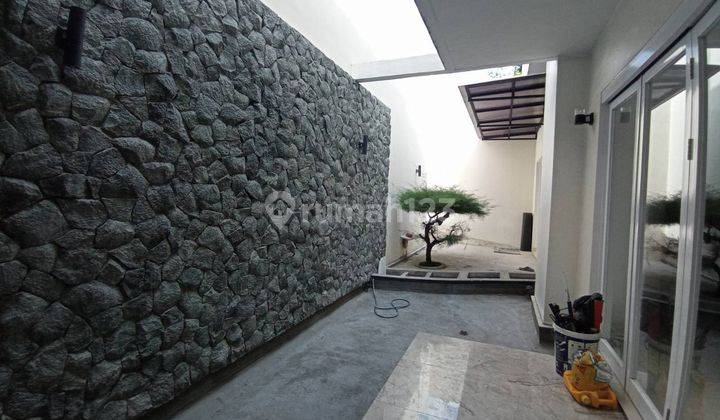 Rumah Modern Dengan Konsep Open Space daerah Serengan, Solo 2