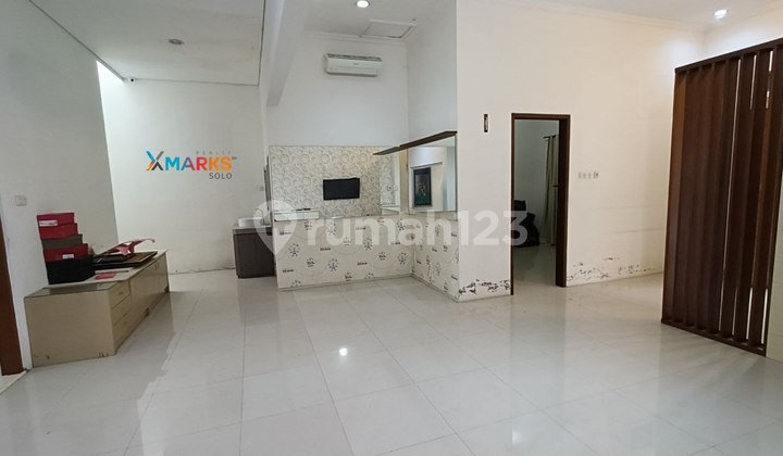 Affordable 2-Lot House Near Mall, Budget-Friendly Price, Semi-Furnished, Still Negotiable. 2