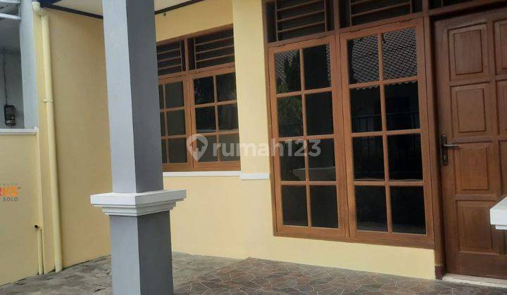 Rumah Sewa Cantik Terawat Siap Huni di Cluter One Gate System 1