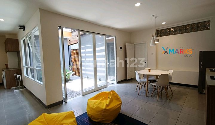 Fully Furnished Classic Home, A Comfortable Stay in a Strategic Central City Area.