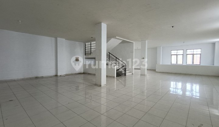 Affordable Connected Shop House, Strategic Location, Suitable for Office, Warehouse.