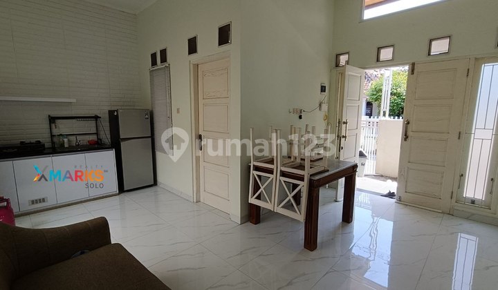 Modern Minimalist House in Manahan Area Under 900 Million, Already Furnished 2